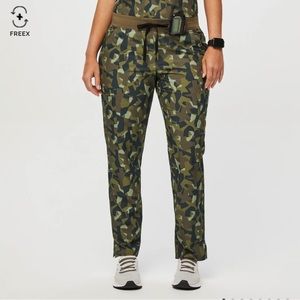 Yola™ FREEx™ Lined Skinny Scrub Pants 2.0